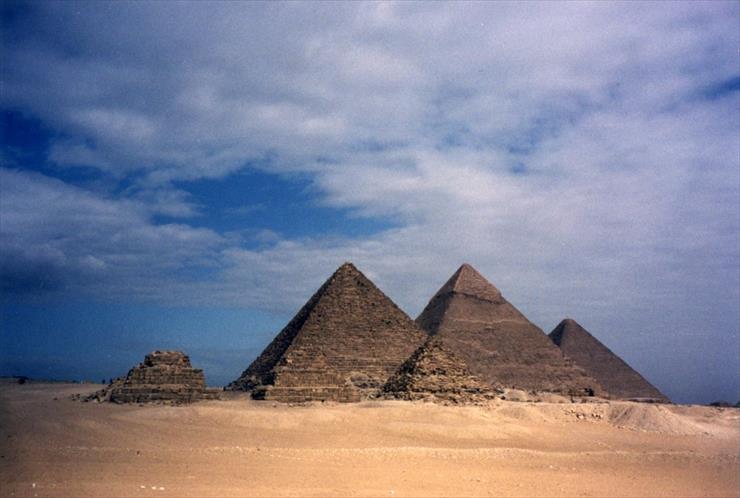100 Najpiękniejszych Miejsc na Świecie - pyramides_3.jpg